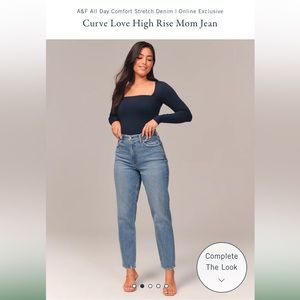 NEW WITH TAGS ABERCROMBIE CURVE LOVE MOM JEANS SIZE 29
